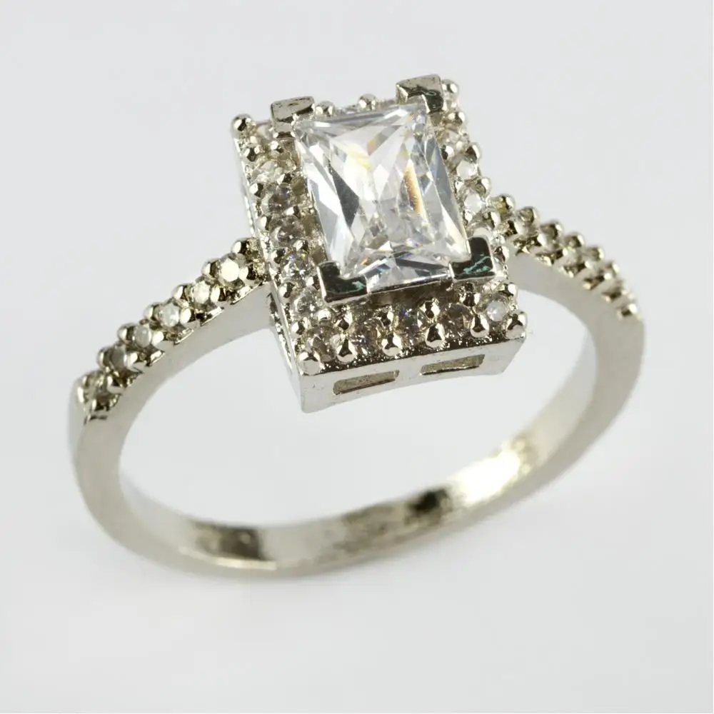 Square Figured Zircon Stone Ring