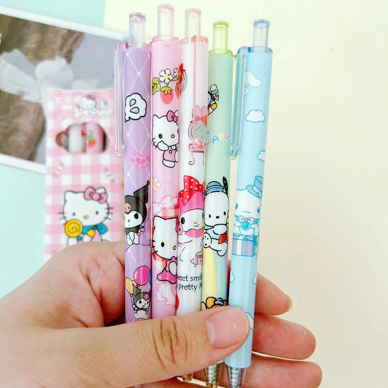 Imagem -05 - Sanrio Ballpoint Gel Canetas Hello Kitty Kuromi Cinnamoroll Caneta Neutra Student Writing Escritório Material Escolar Papelaria Pcs