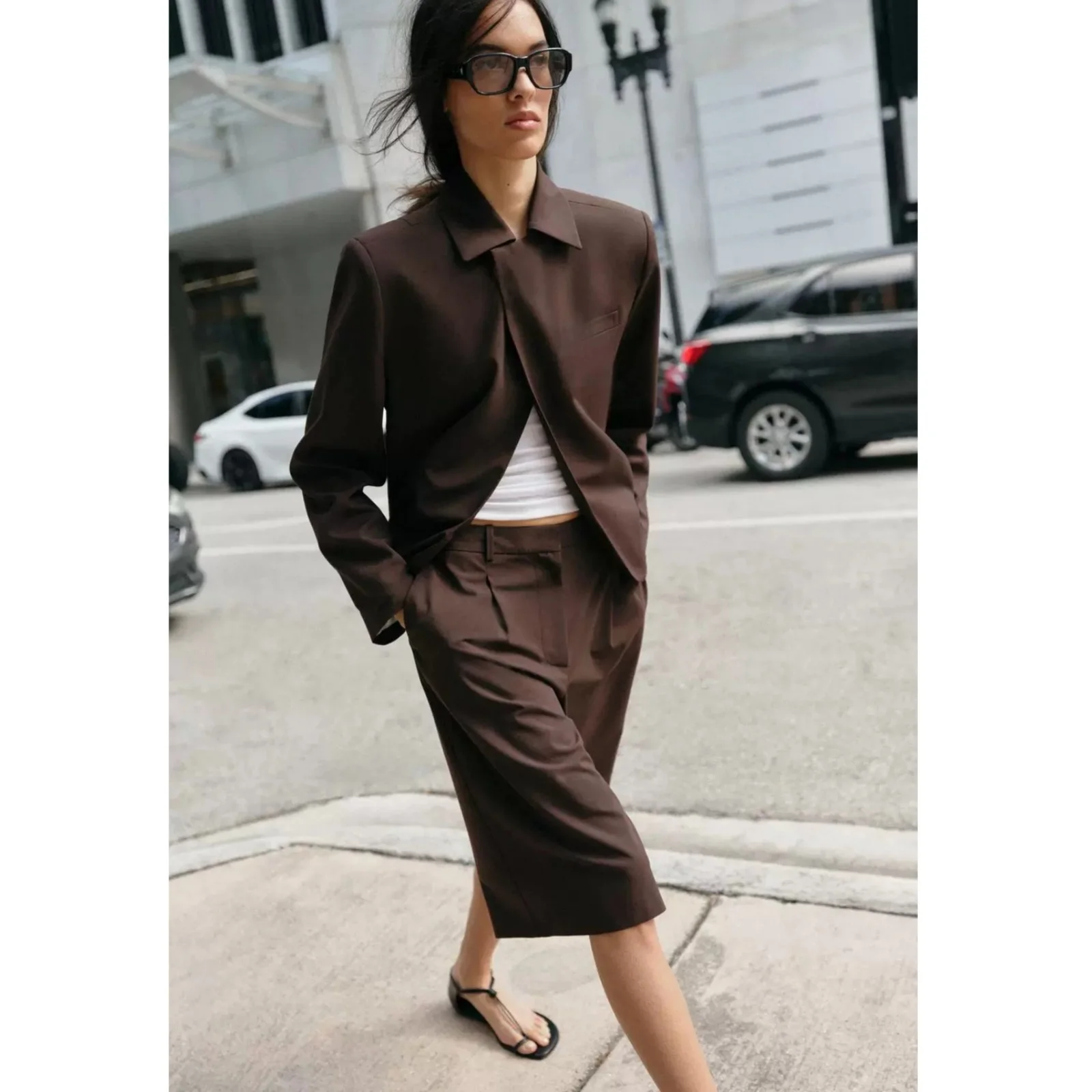 Women's Double-Breasted Long Sleeve Suit Jacket with Pleats High Waist Short Pants Fashionable Two-Piece Set Spring Season