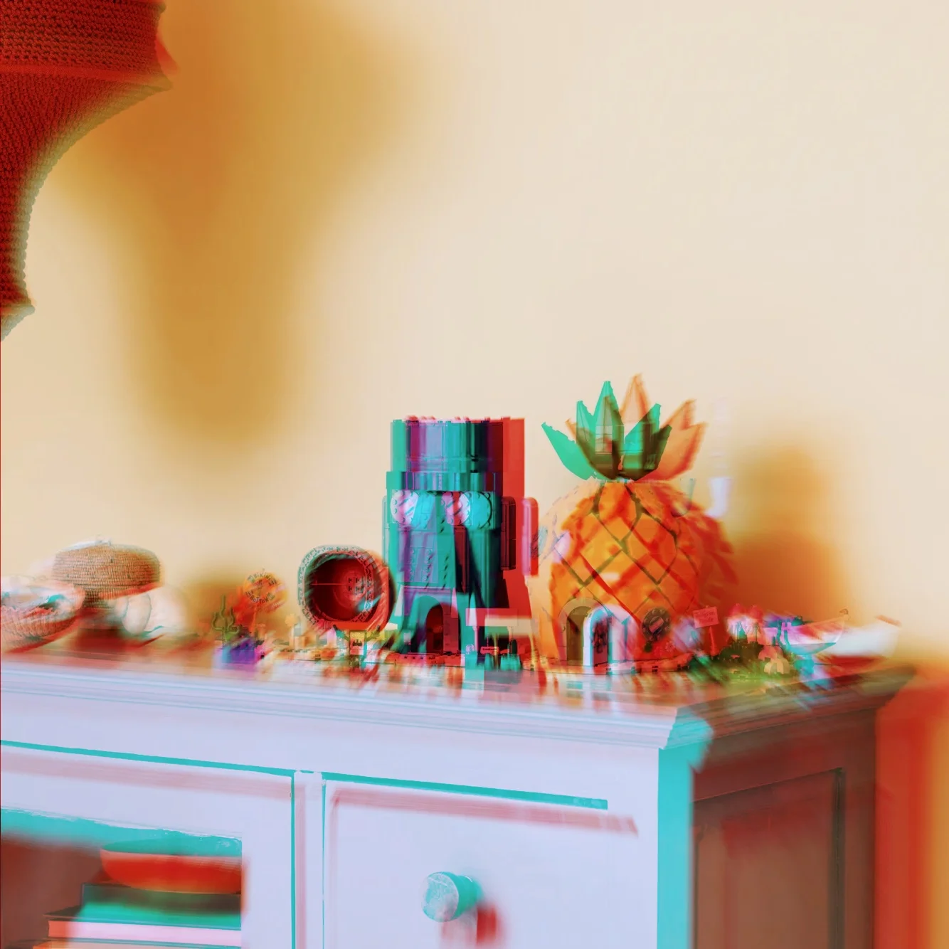 offres-speciales-en-stock-blocs-de-construction-chateau-ananas-1794-pieces-modele-moc-ensemble-de-briques-de-dessin-anime-edition-de-collection-cadeau-pour-adultes
