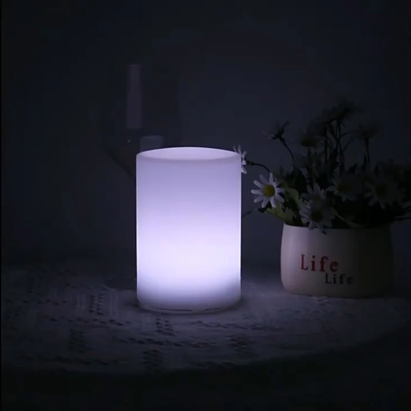 Lampu Silinder Isi Ulang RGB USB Tipe-C Lampu Meja LED Warna-warni Ornamen Silinder Bercahaya Portabel untuk Anak-anak sebagai Hadiah