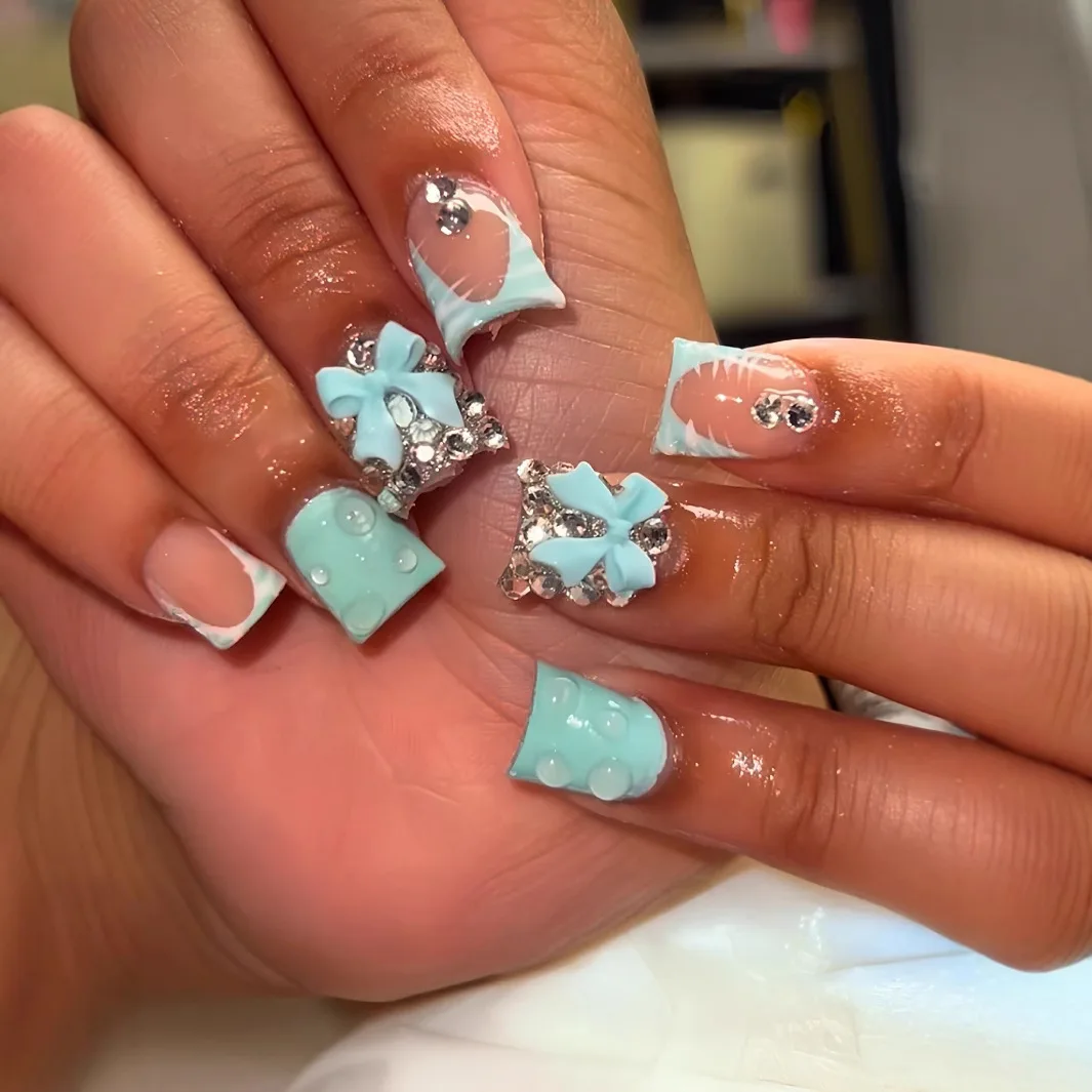 

24Pcs Short Dduckbill Fake Nails Blue French 3D Bow Rhinestone Press on False Nails Detachable Artificial Full Cover Nails Tips