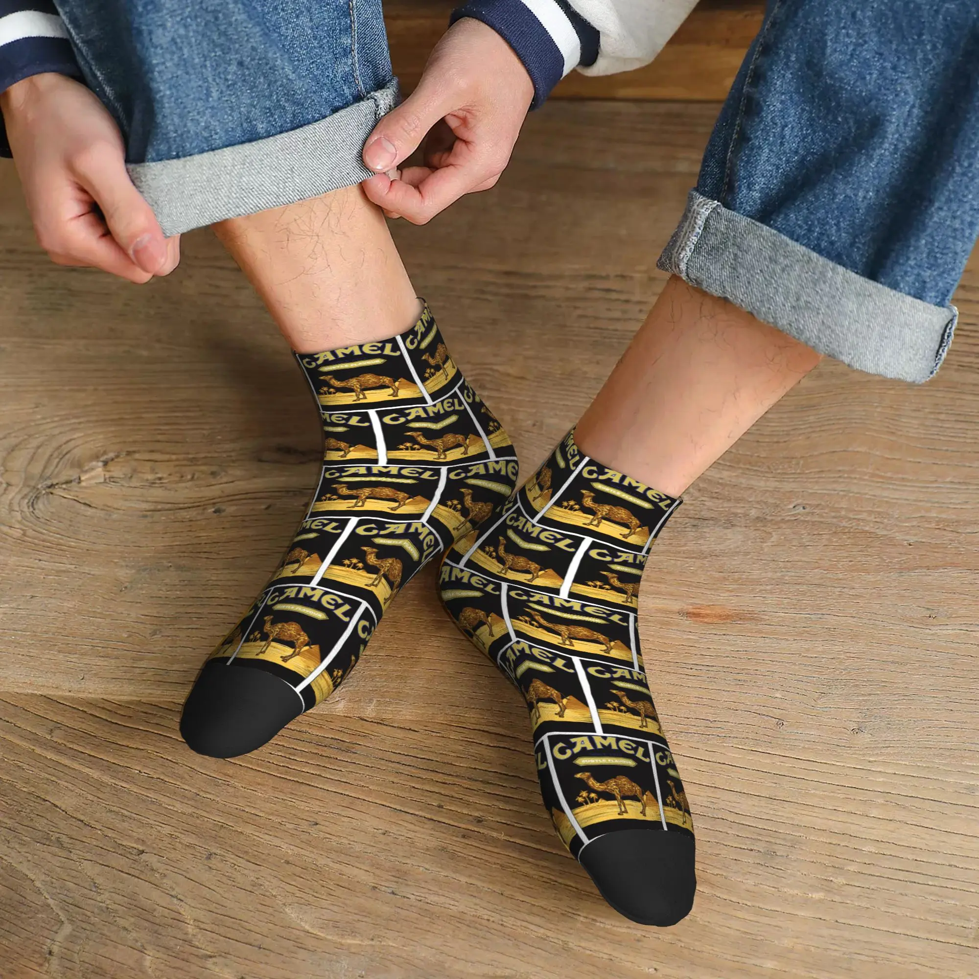 All Seasons Camel cigarettes Socks Harajuku Sweat Absorbing Crew Socks Casual Stockings for Men Women Gifts