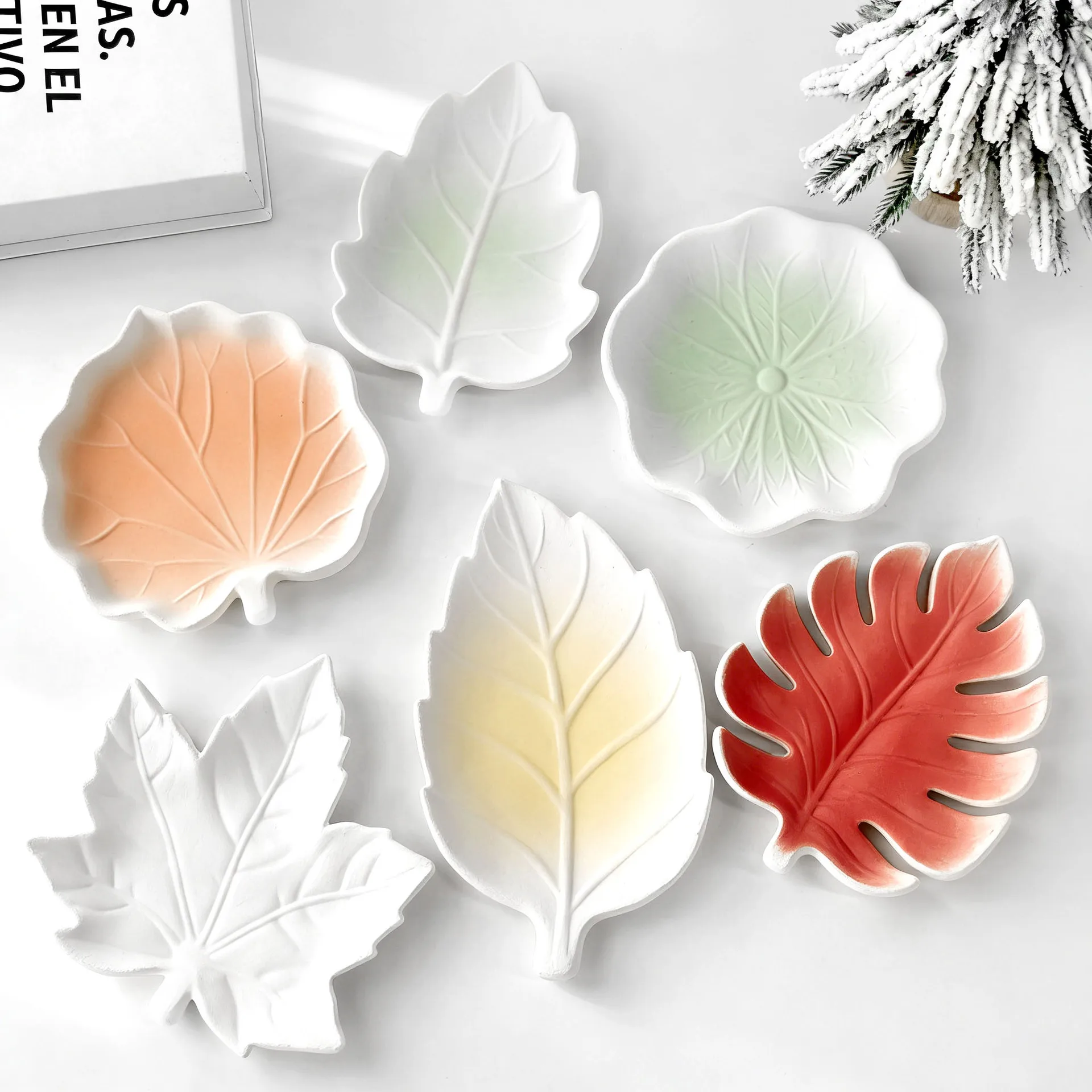 DIY Gypsum Form Leaf Coaster Silicone Mold Geometric Leaves Plaster Epoxy Resin Mould Handmade Storage Tray Desktop Decor Molds view 2