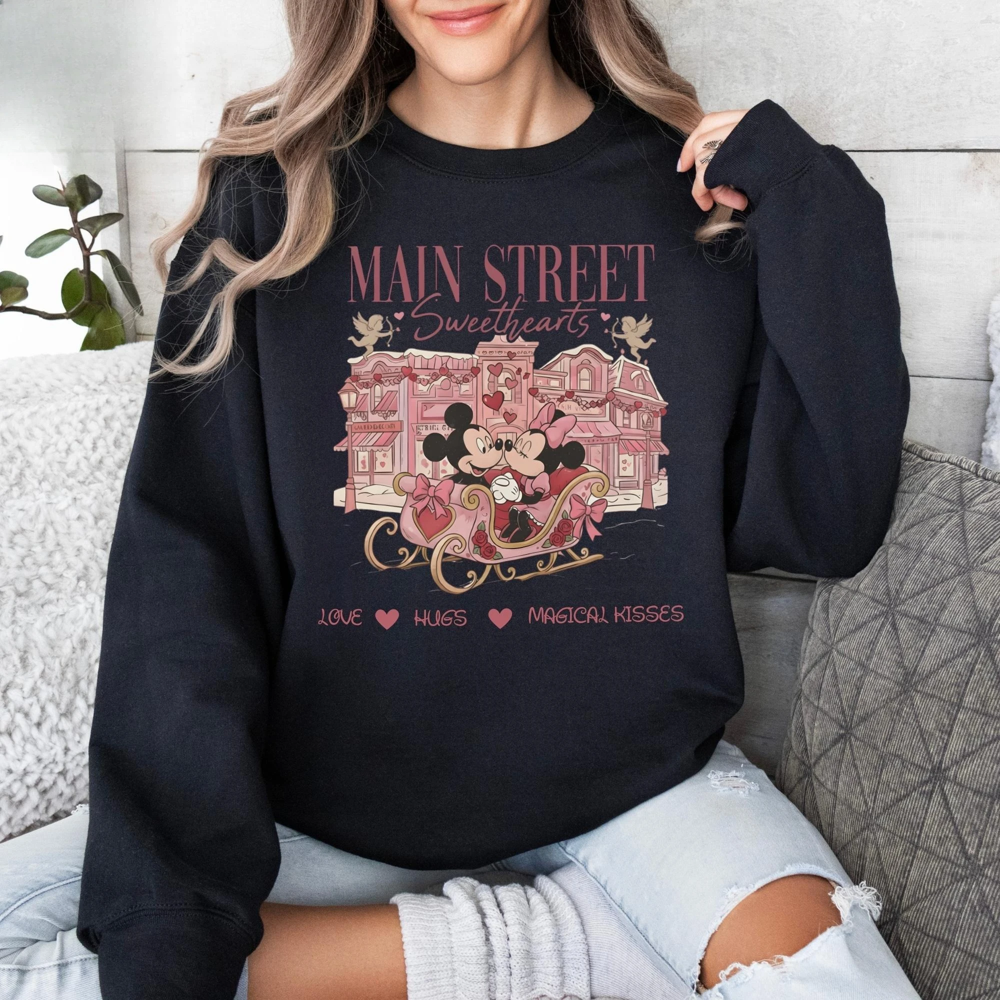 

Толстовка в уличном стиле с Микки и Минни, свитшот в виде сердца Диснея, повседневная свободная толстовка с круглым вырезом, зимняя женская одежда