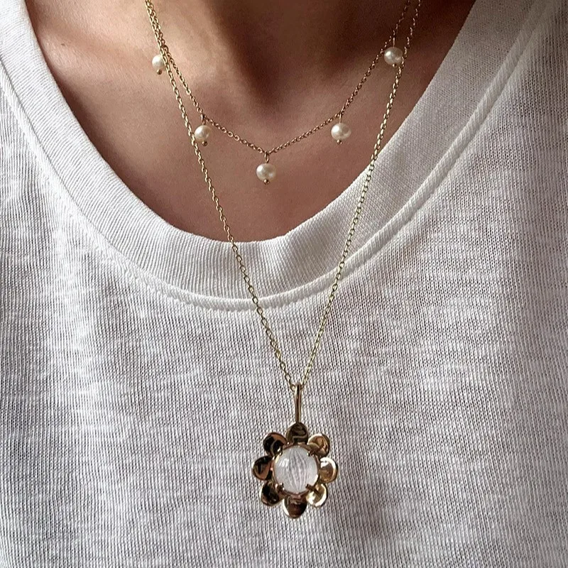 Fashion Glass Blue Turquoise Brass Gold Plated Necklace Woman Europe America Jewelry Accessories