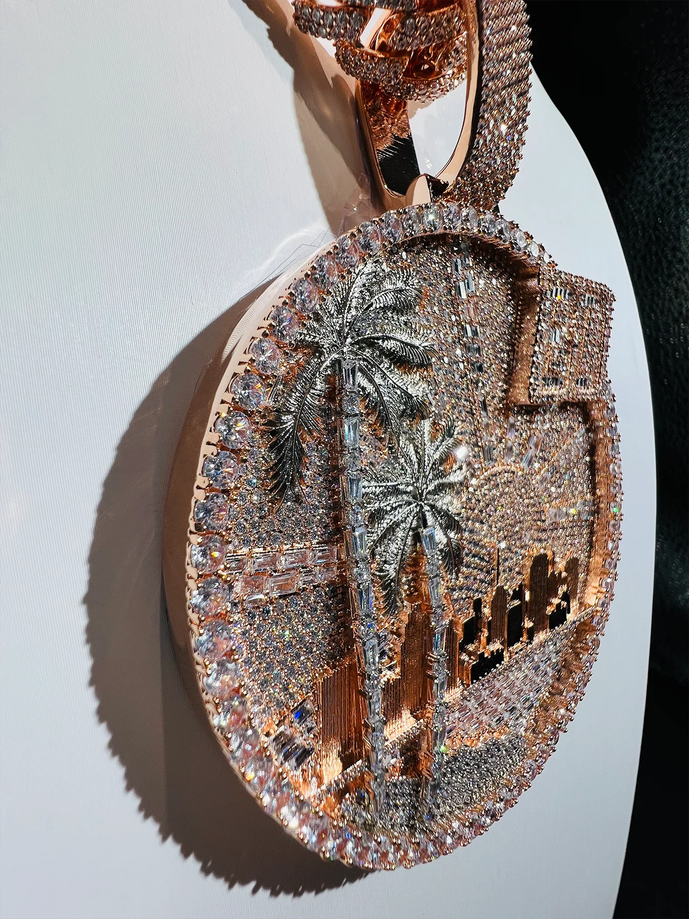 Seiko Custom Coconut Palm Disc Pendant Hip Hop Heavy Version Full of Charm, Daily Commuting Wear, Halloween Thanksgiving Gift