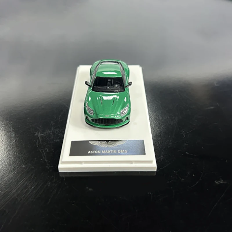 アストンマーティン-合金車モデル,ダイキャスト1:64スケール,収集可能なおもちゃ,シミュレーションギフト,お土産,装飾品の展示,db12