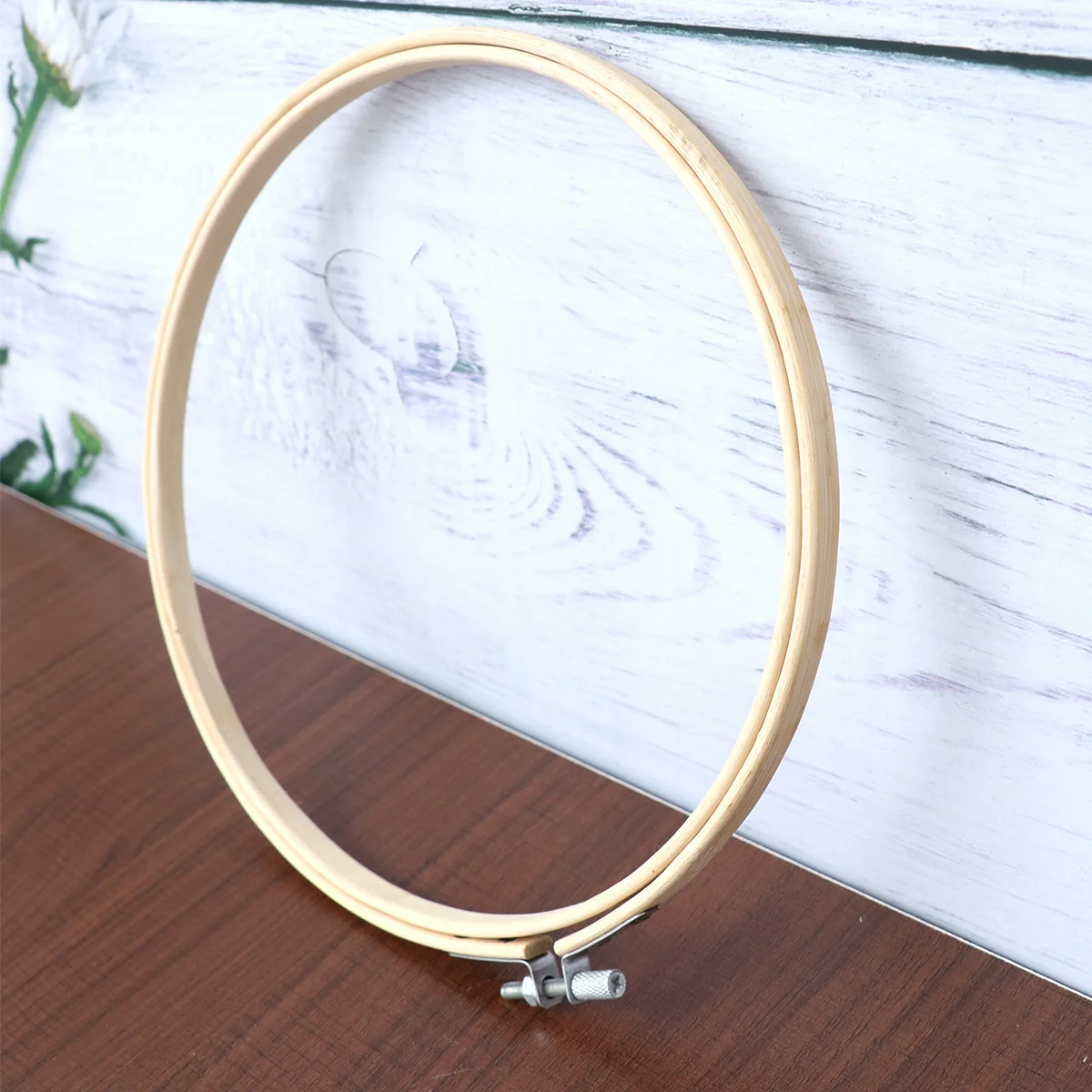 

1Pcs 20Cm Bamboo Embroidery Circle Frame Ideal for DIY Stitching Crafts Sewing Projects Home Decor Accessory Set