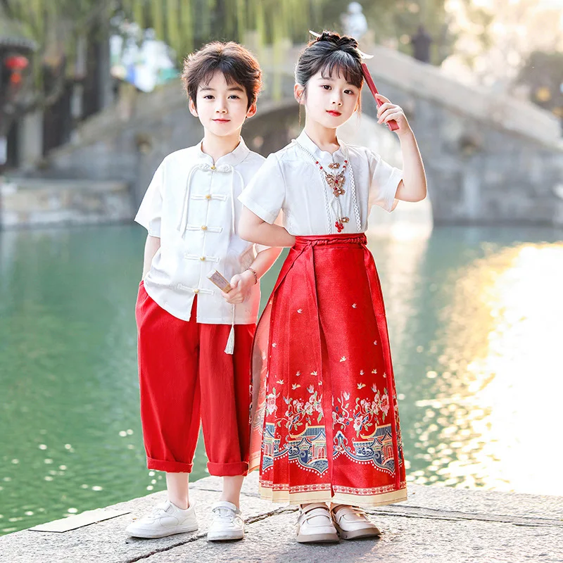 Children's choir performance costumes, boys and girls poetry recitation performance costumes, kindergarten class graduation phot