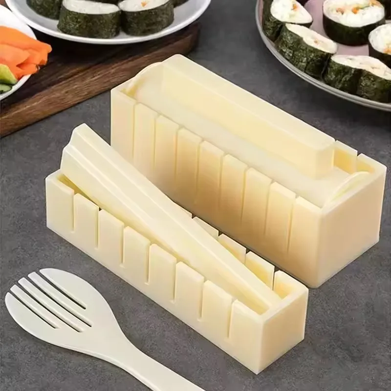 

DIY Sushi Maker Rice Circular Mold Japanse Cake Lovelike Mold Multifunctionele Mould Square Making Tool Set Kitchen Accessories