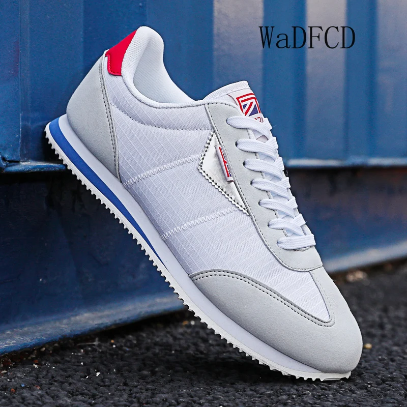 Retro Running Sneakers Plus Size 45 Men Casual Shoes Fashion Leather Canvas Breathable Height Increased Platform Board Shoes