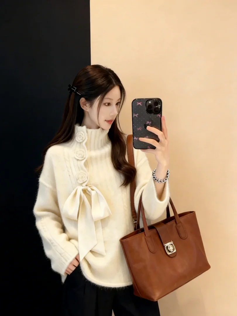 

Unique Beautiful Korean Sle Winter ort Knitted Sweater White Inner Wear Top High End Luxury Feel Knot Design