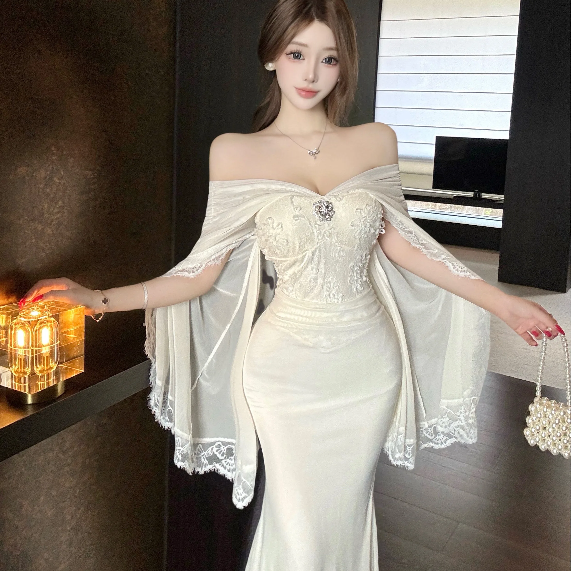 Ele Slimming Dr with Sa oulder Design Sensual Gentle Sle Long Sve Midi Dr Prince Scrt Cut للنساء
