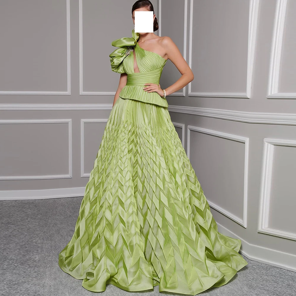 

Saudi Evening Gowns A-Line Satin Sleeveless Floor Length Pleats Sweep Train Solid Green Crystal Bespoke Occasion Gowns Classic