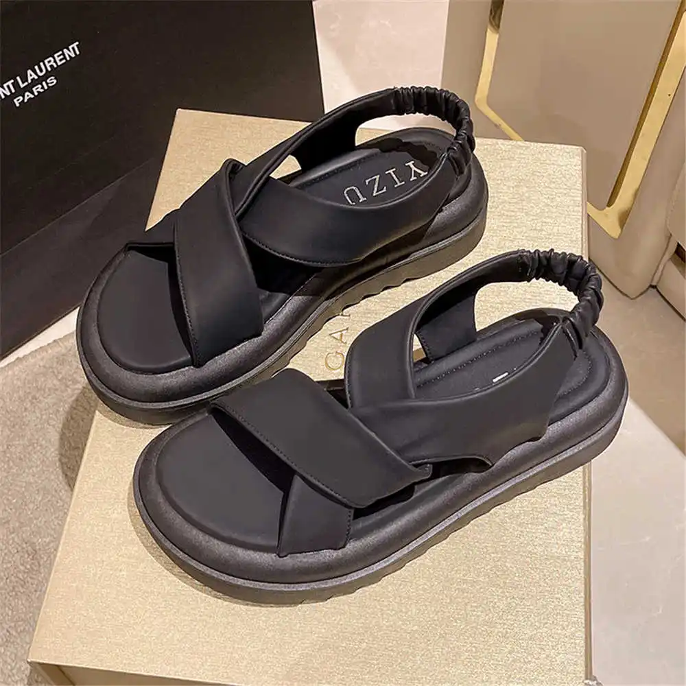 

Черные черные шлепанцы с круглым носком, тапочки, роскошная брендовая обувь для женщин, сандалии, синие кроссовки, спортивные баскетбольные лоферы