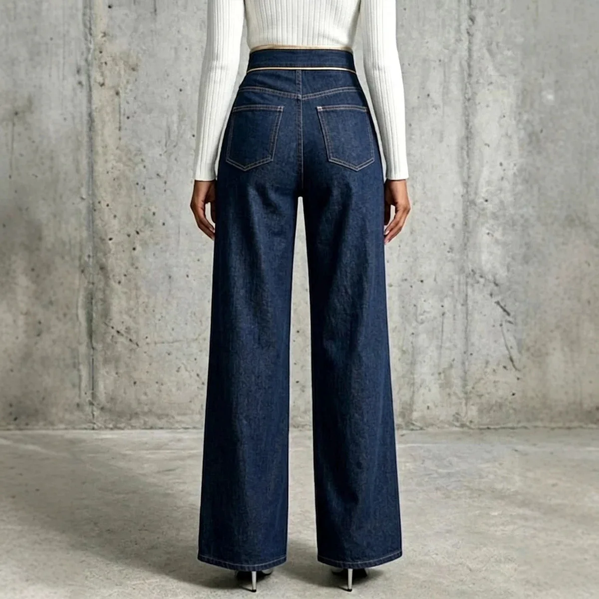 26 Year Old European and American Women's New Fashionable Casual Leg Exposed Irregular Loose Straight Denim Pants with Elegant T