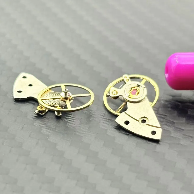 2/4/6/10pcs Watch Movement Accessories Made in China 8205 8213 Movement Balance Wheel Assembly Set Including Pendulum Plate