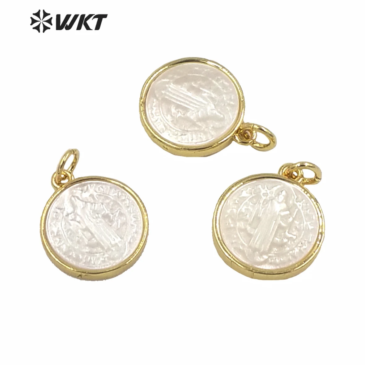 WT-MP172 WKT Super Hot Hand Make Carved Gold Bezel Setting Christian Pendant Popular White Mop Shell Jesus Charms