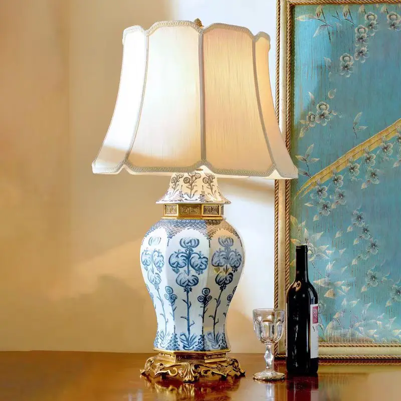 Palace ceramic decorative table lamp, living room coffee table blue and white high-end lamp