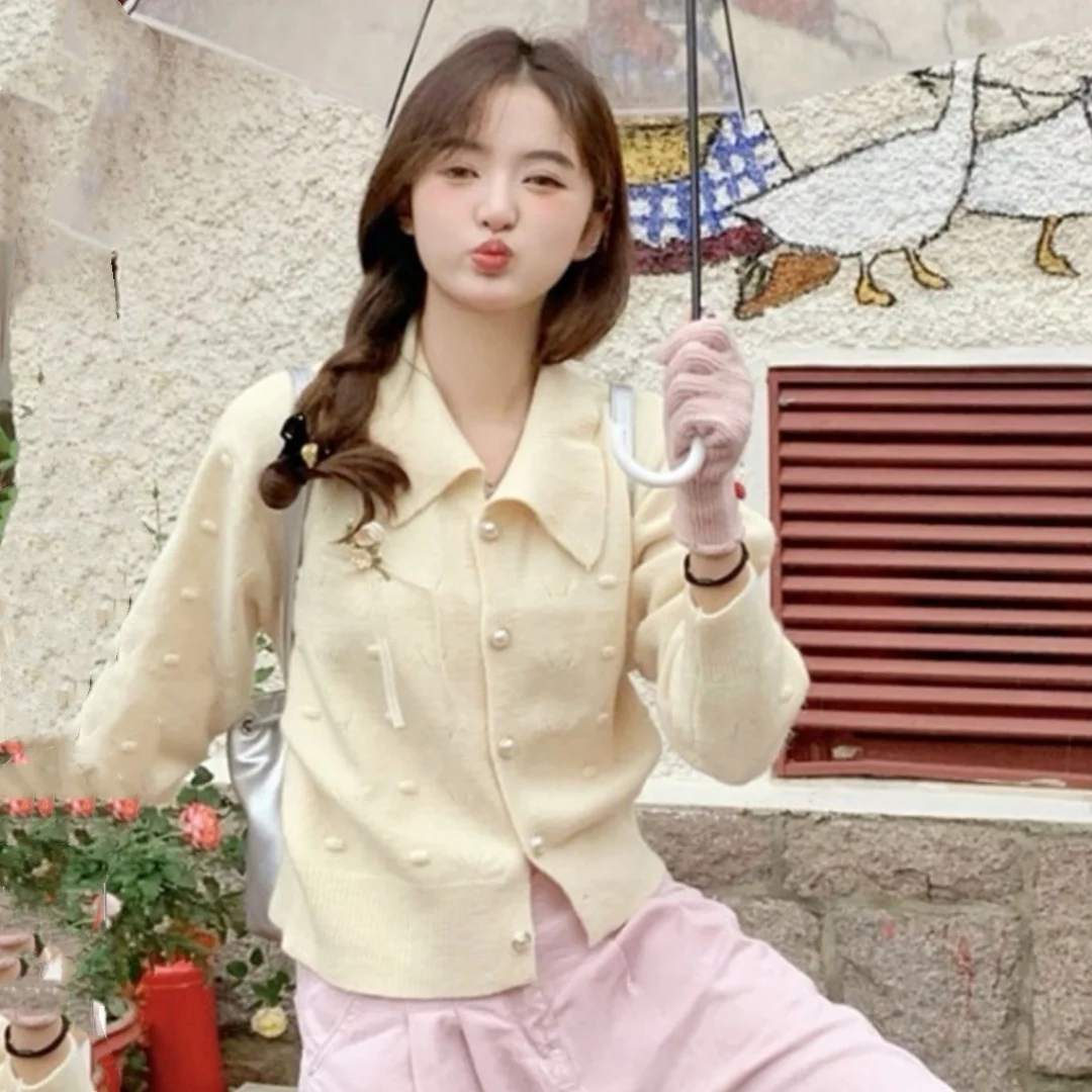 

Милый мягкий вязаный открытый кардиган с жемчужными пуговицами, весенне-осенний свободный дизайн, длинный свитер свека небольшого размера, пальто