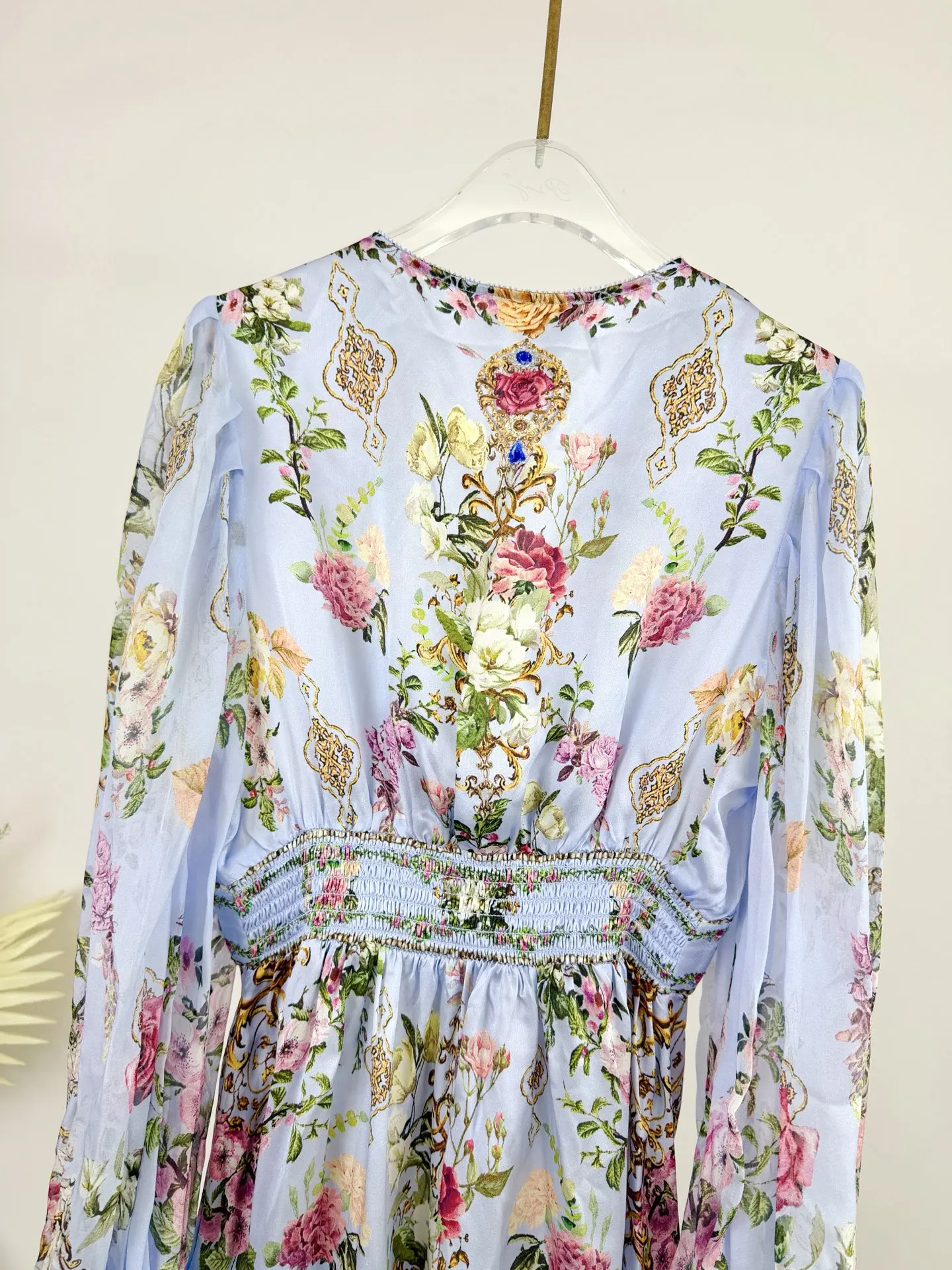 ชุดมินิเดรสผ้าไหมแท้ 100% ประดับคริสตัล ลายดอกไม้ คอวี แขนยาว เอวสูง สำหรับงานปาร์ตี้ สีฟ้า