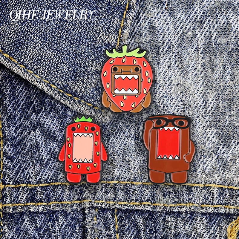 Animation TV Advertising Figurative & Strawberry Enamel Pin Retro Cartoon Strawberry Doll Meme Design Brooch Y2K Jewelry Badges