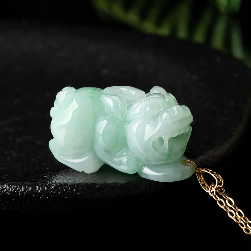 

Natural Myanmar Jadeite Light Green Pendant Jewelry 18K Gold Ice Jade Men's Fine Gemstone Charms Piqiu Women's Gifts Wholesale