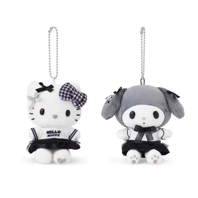 10CM Anime Hello Kitty My Melody Cinnamoroll Serie Impression in bianco e nero Portachiavi con bambola di peluche Ciondolo per borsa da scuola Kawaii