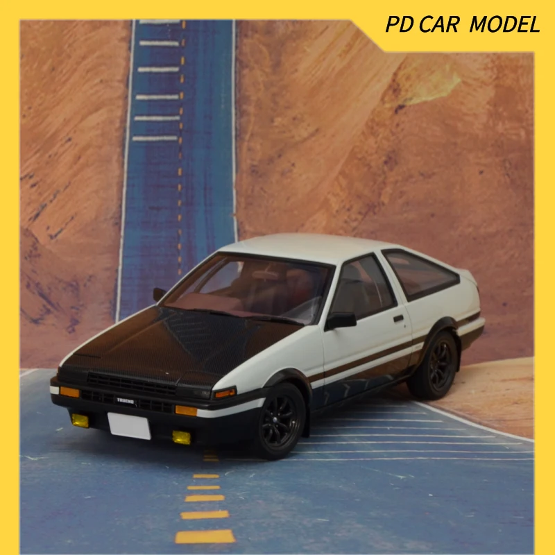 Autoart collectible 1/18 scale model Toyota Sprinter Trueno (AE86) \