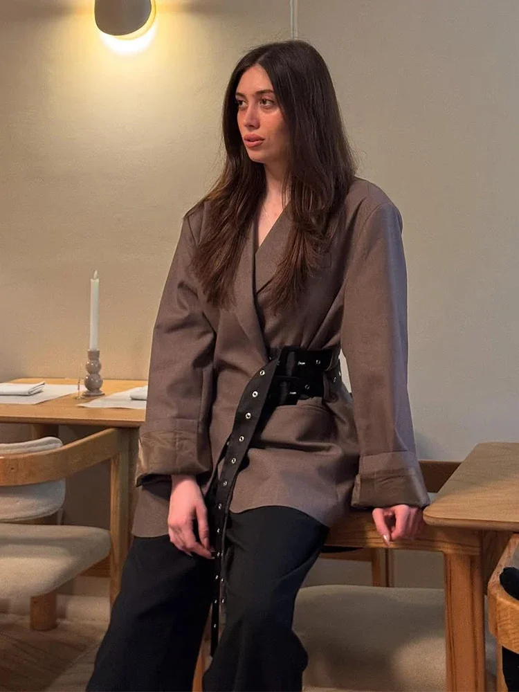 

Cinched Waist Belt Blazer Women Solid Color Long Sleeved Lapel Jacket 2025 Lace Up V Neck Pocket Detail High Street Commute Coat