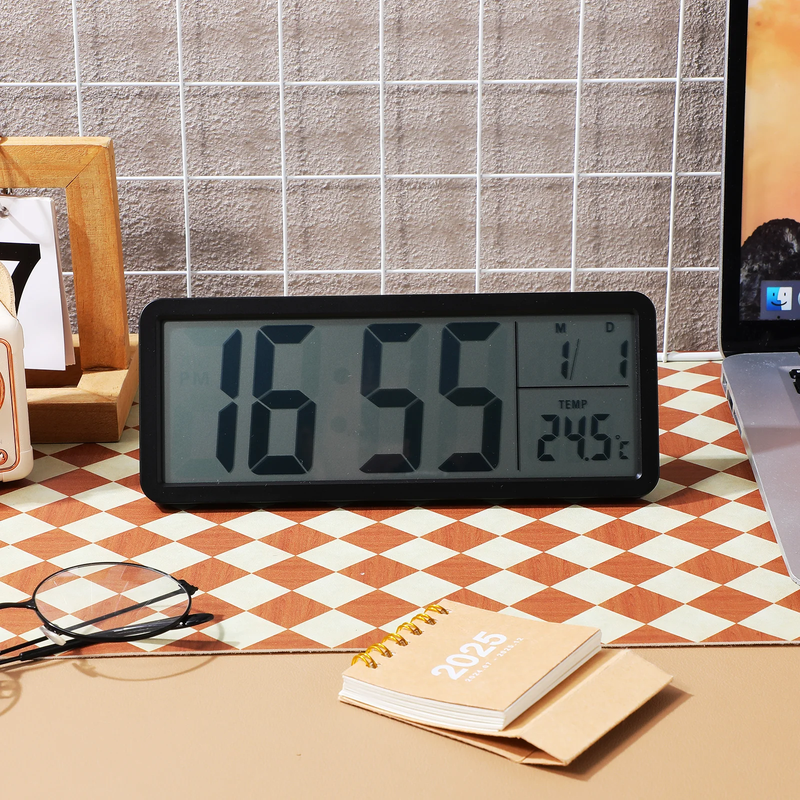 

Temperature-controlled Calendar Wall Clock Thermometer Clocks Weather Digital with Display Electric Small
