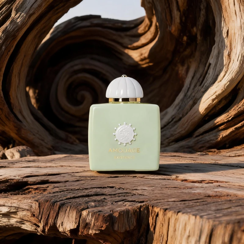 Fotografia 6: Perfume Unissex Amouage 100ml, Fragrância Luxuosa Oriental Floral Amadeirada com Notas de Baunilha e Cedro, Eau De Parfum de Longa Duração