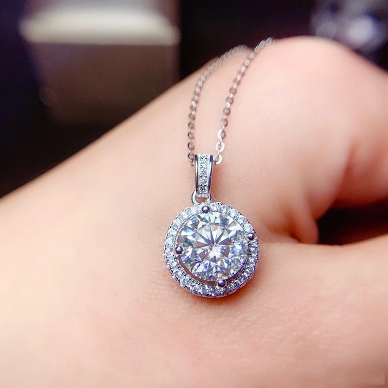 S925 Silver Round Moissanite Necklace 0.5-2ct Fashion Pendant with GRA Certificate Perfect as a Jewelry Wedding Gift for Women