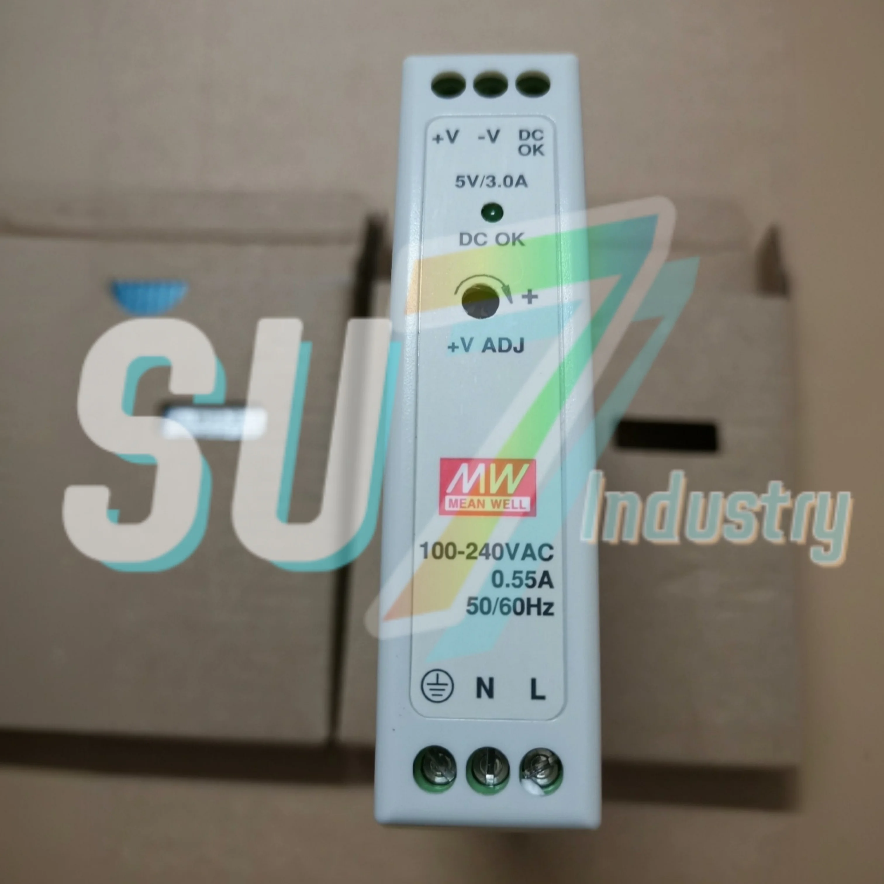 يعني جيدا MDR-20-24 MDR-20-5 مفتاح إمداد الطاقة الجديد في الصندوق