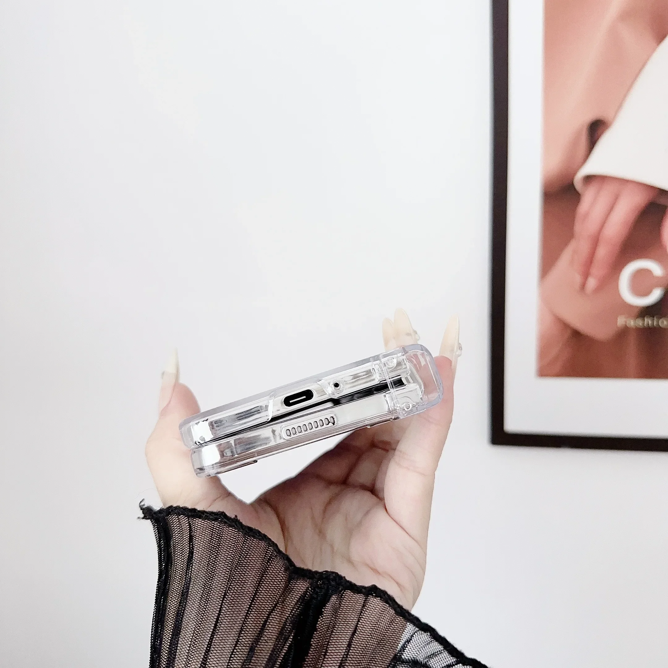Magnetische Kabellose Ladehülle Transparent für Samsung Galaxy Z Fold 8 Ultra 7 6 5 4 3 Fold6 Fold5 mit Scharnierschutz – Detail 8