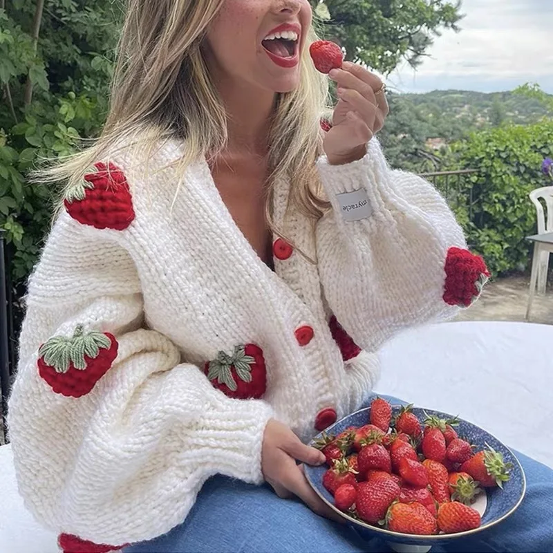 New High Quality Handmade Strawberry Decoration Knitted Cardigan Autumn Winter Women V Neck Thick Warm Loose Short Sweater Coat