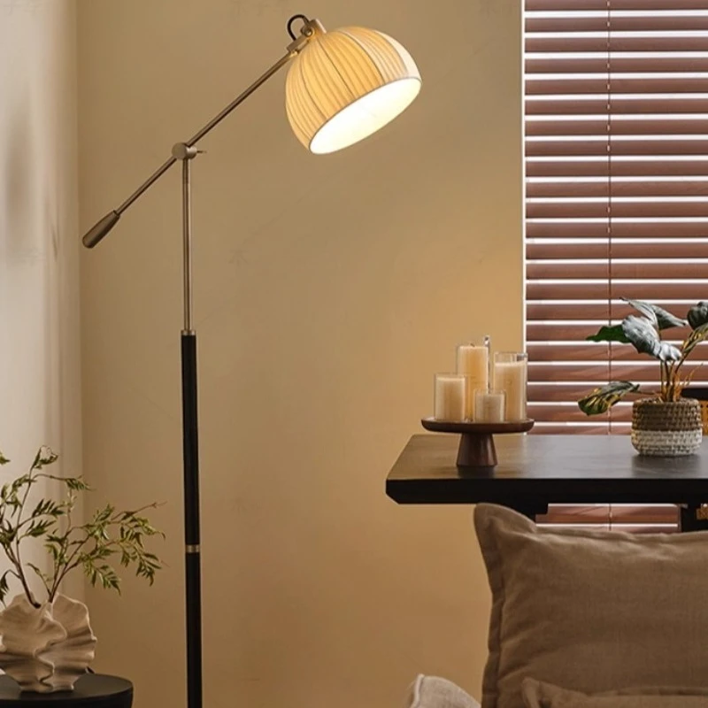 الفرنسية قاعدة خشبية الحديد المطاوع الروك الذراع LED مصابيح أرضية النسيج عاكس الضوء غرفة المعيشة غرفة نوم مطعم مكتب الدائمة الخفيفة