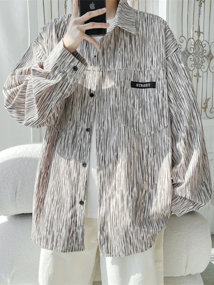 

Casual Loose Men's Long Sleeve Shirt Stylish American Retro Striped Jacket for Teenagers Trendy Comfortable Top Spring 2026