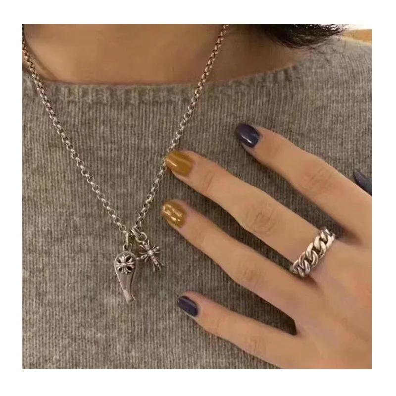

Crowe Hip Hop Punk Vintage Thai Silver Diamond Cross Blowing Whistle Necklace Simple Necklace
