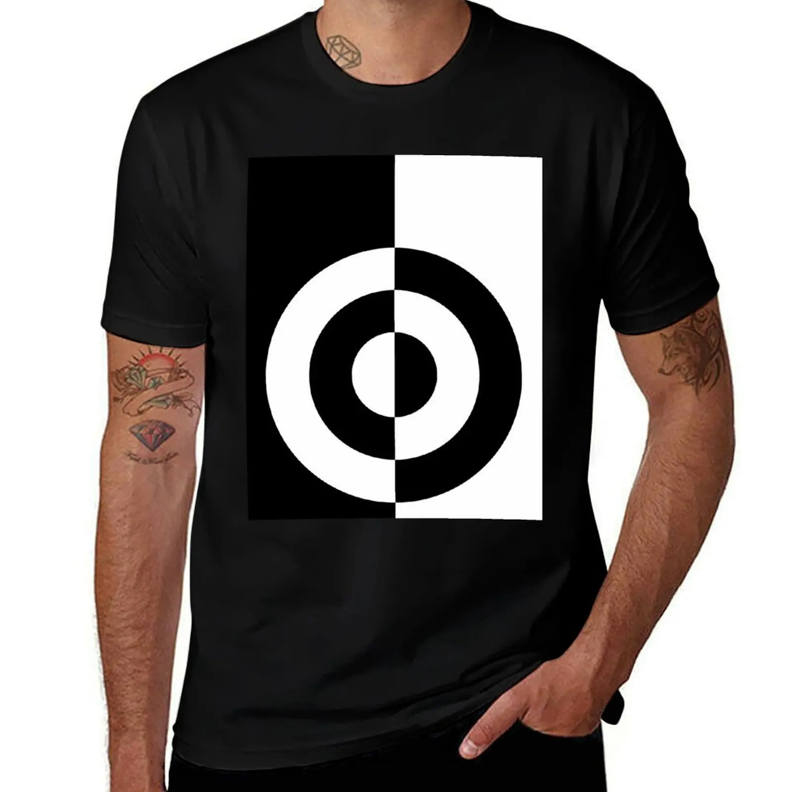 

Mod Target - Black & White Retro Invert T-Shirt t shirt personalised man t shirt graphic man t shirts for men casual T-shirt