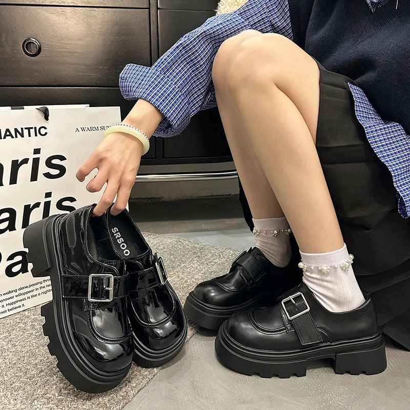 Sepatu pantofel wanita, sneaker Platform Oxford hitam rata gaya Inggris Slip-on musim gugur dan dingin untuk perempuan