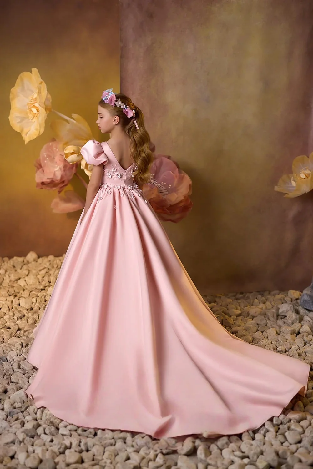 Custom JDY High Puff Sleeve Beaded Satin Trailing Flower Girl Dress Wedding Party Gown Birthday Pageant Dress فساتين اطفال