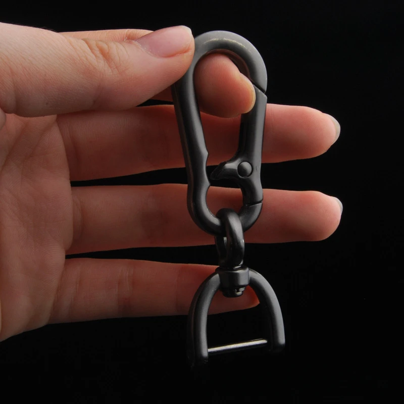 Car Key Chain for Men Strong Carabiner Shape Keyring Personalized Zinc Alloy Climbing Hook Keychain Popular Valentines Day Gift