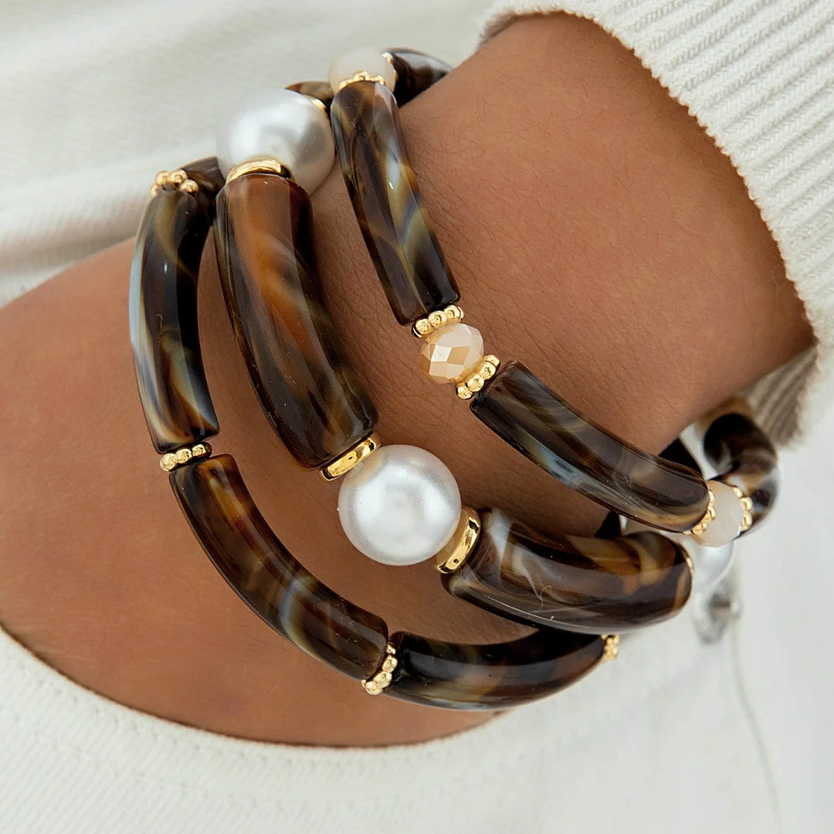 Tocona Vintage Round Tube Acrylic Elastic Bracelet for Women Fashionable and Stackable Imitation Pearl Jewelry
