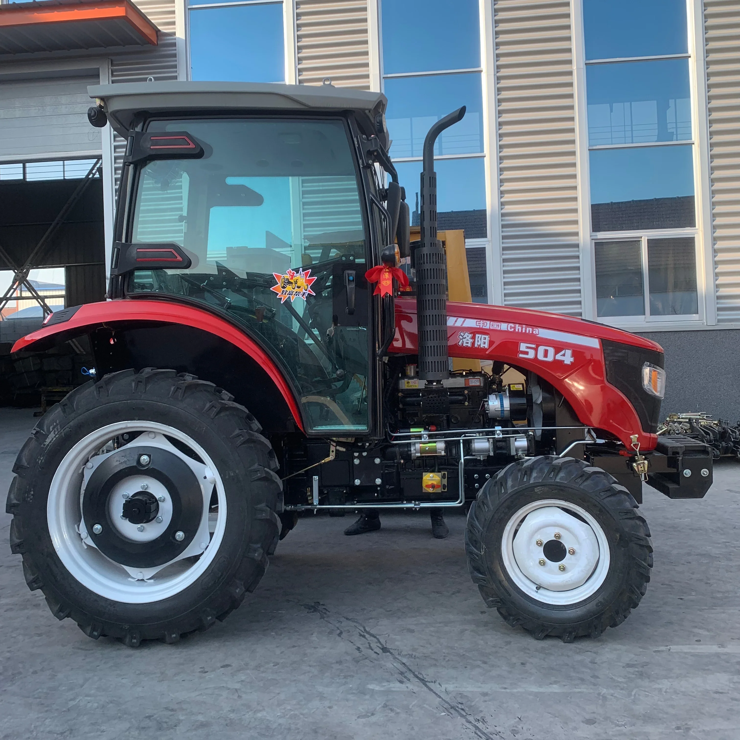 Powerful 4X4 Agriculture Wheel Tractor New Condition Easy-to-Operate Lawn Mower with Pump Engine and Gearbox for Farm Use
