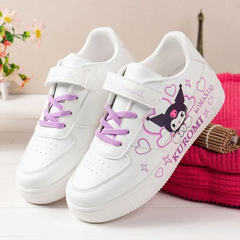 Sanrioed Kuromi Kinder Turnschuhe Cartoon Board Schuhe Cinna moroll Jungen Mädchen Sportschuhe niedlichen leichten atmungsaktiven rutsch festen Geschenk