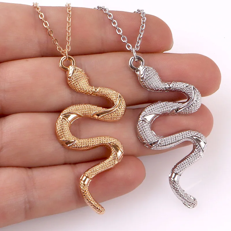New Gothic Snake Dangle Necklace For Women Men Trendy Minimalist Alloy Animal Pendant Choker Casual Accessrise Jewelry Gifts
