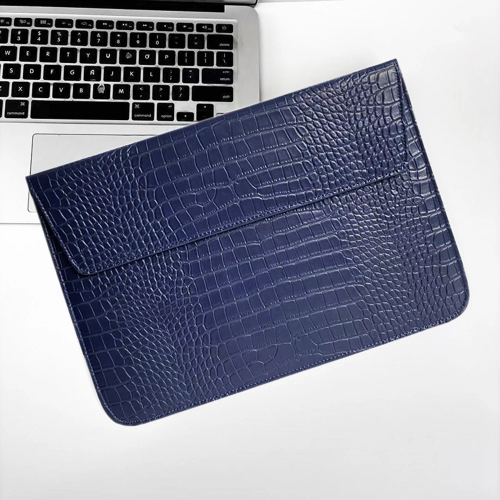 Maßgefertigte Laptop-Tasche aus Krokodil-PU-Leder für Herren, 13,3/15,4 Zoll Pro Laptop-Ständer-Schutzhülle, Unisex – Detail 9