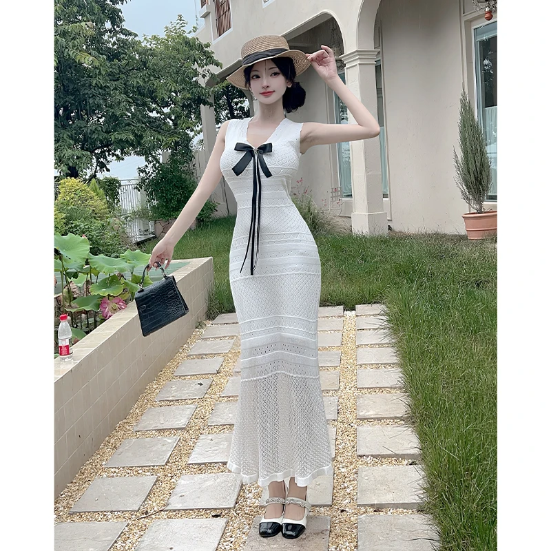 Robe pull longue élégante à volants, mode française, col en v, nœud papillon découpé, tricotée, vêtements de plage chics pour vacances, automne 2025